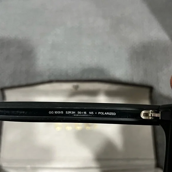 Gucci Black and Brown polarized Sunglasses with Case - Picture 6 of 9